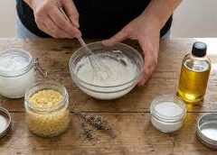 Oily Skin है तो महंगी सनस्क्रीन छोड़ें, घर पर बनाएं ये 4 नेचुरल प्रोटेक्टर