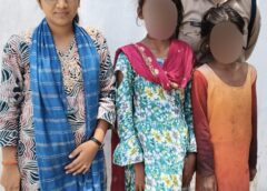 ऑपरेशन नन्हे फरिश्ते के तहत दो बच्चियों को सुरक्षित चाइल्ड हेल्पलाइन को किया गया सुपुर्द