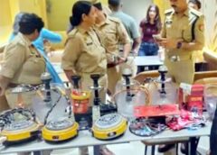 अवैध हुक्का बार संचालित होने की शिकायत पर पुलिस ने छापा मारा